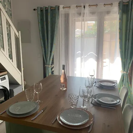 La Du Port - Cosy - Clim - Proche - 4 Personnes Holiday home *